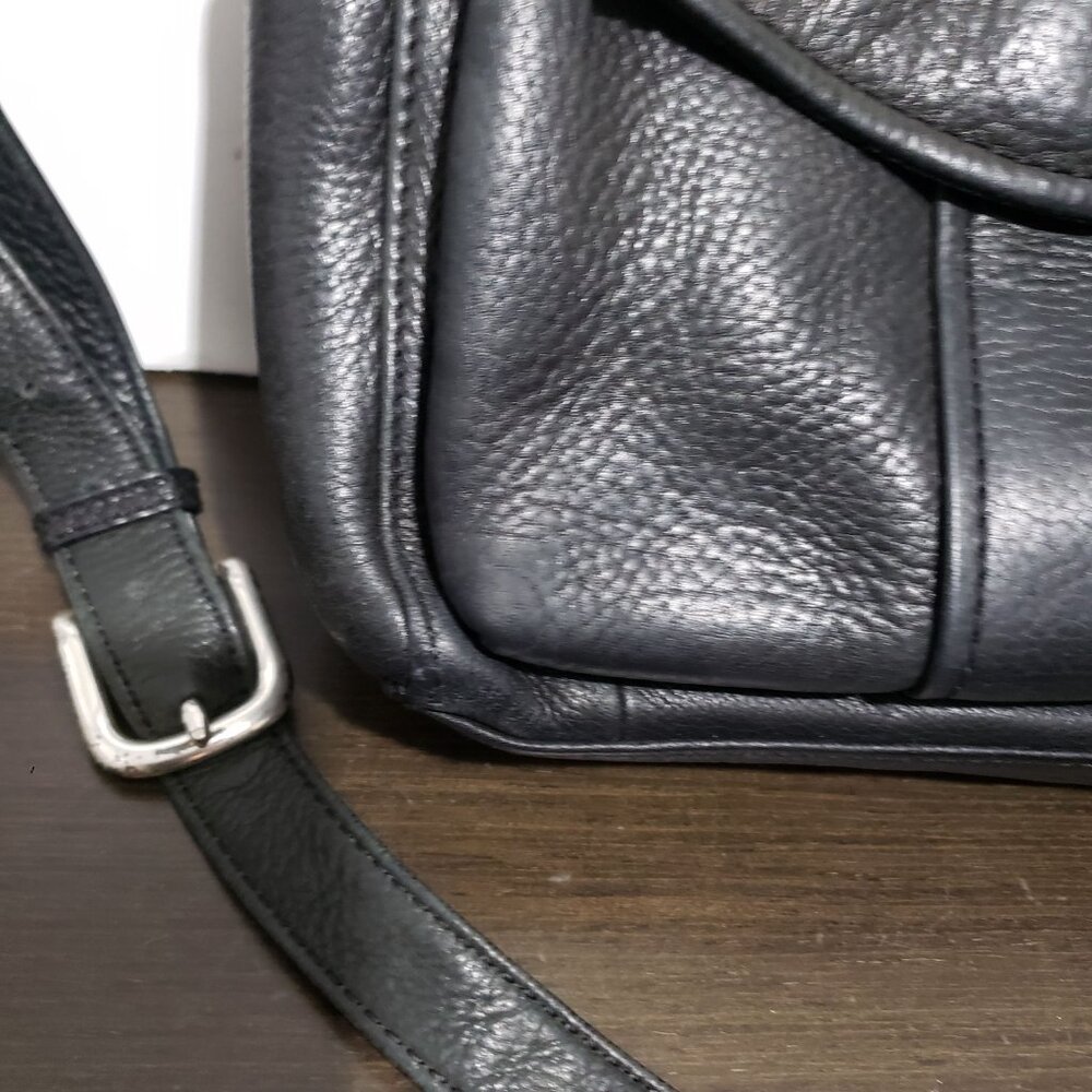 Vtg Fossil Black Leather Crossbody Shoulder Bag 75082 with Key - Picture 8 of 12